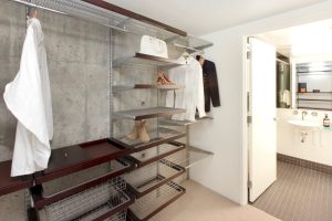 Z 855 Folsom 311 Closet 2